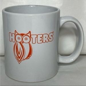 Hooters Coffee Mug